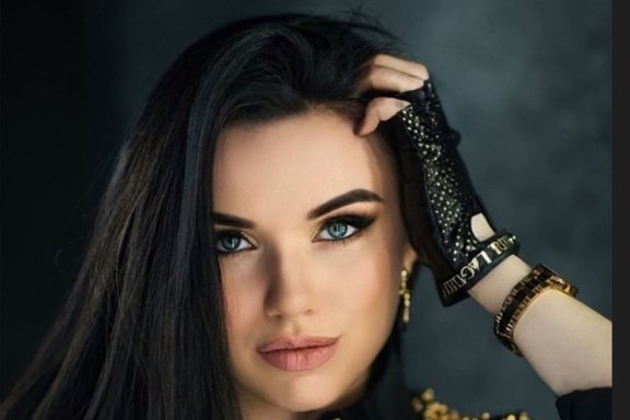 &Icy;&ncy;&ncy;&acy; &Vcy;&acy;&lcy;&softcy;&tcy;&iecy;&rcy;&comma; &gcy;&period; &Bcy;&iecy;&rcy;&iecy;&zcy;&ncy;&icy;&kcy;&icy;