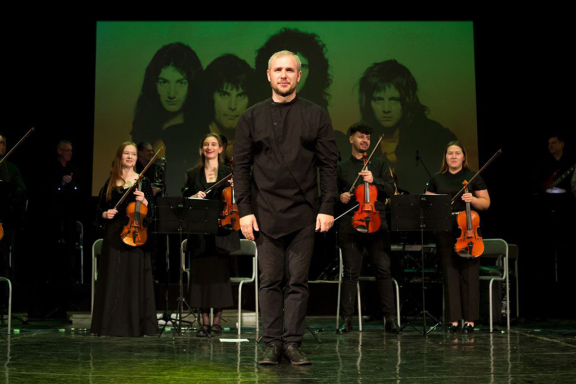 &Scy;&icy;&mcy;&fcy;&ocy;&ncy;&icy;&chcy;&iecy;&scy;&kcy;&icy;&iecy; &rcy;&ocy;&kcy;-&khcy;&icy;&tcy;&ycy; BEATLES&comma; ABBA&comma; QUEEN